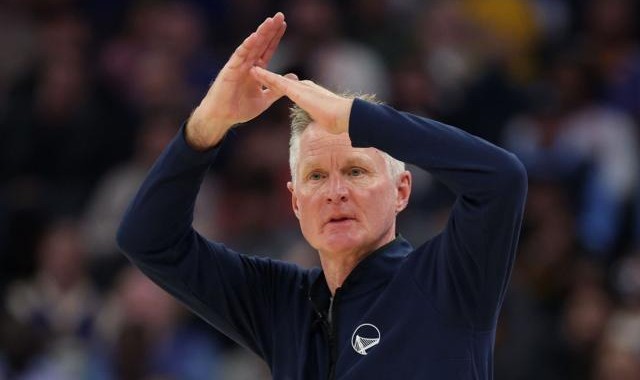 科尔13人轮换反坑勇士？四连败后连遇强敌