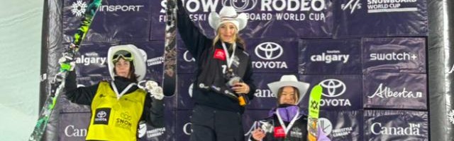 谷爱凌收获兔年开门红 张可欣重返世界杯领奖台