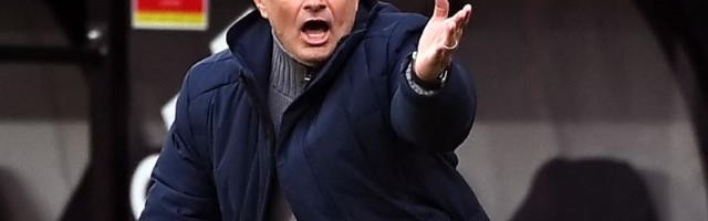 穆帅：别把球员表现跟战术挂钩 球员应对自己负责