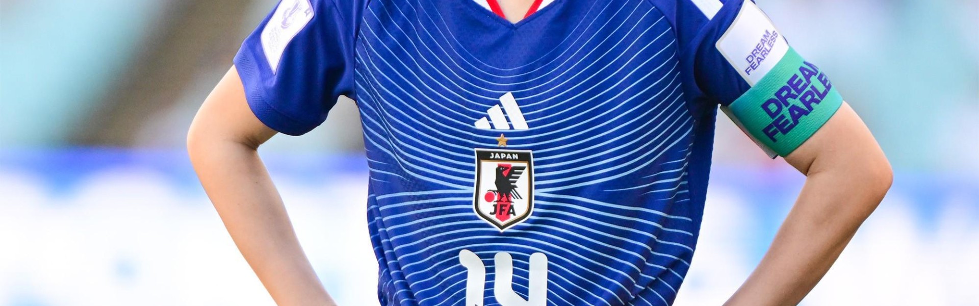 低调JR看球-里程碑，日本女足国脚长谷川唯完成国家队第100次出场